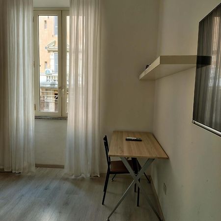 Vivirome - 2 Bedrooms Apartment - San Giovanni 外观 照片